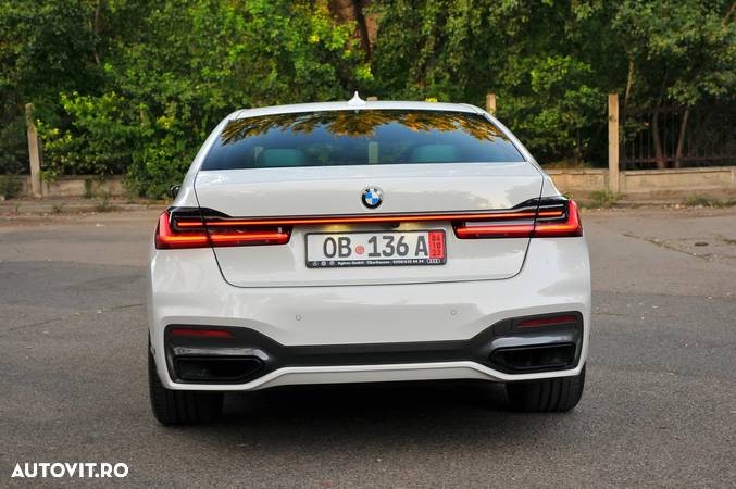 BMW Seria 7 730d xDrive - 13