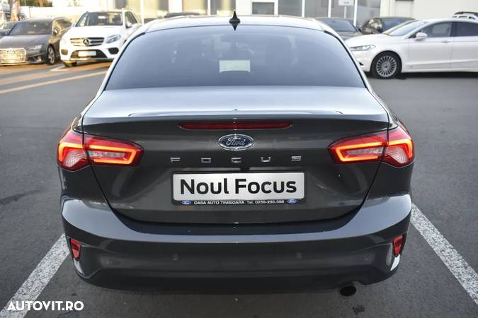 Ford Focus - 4