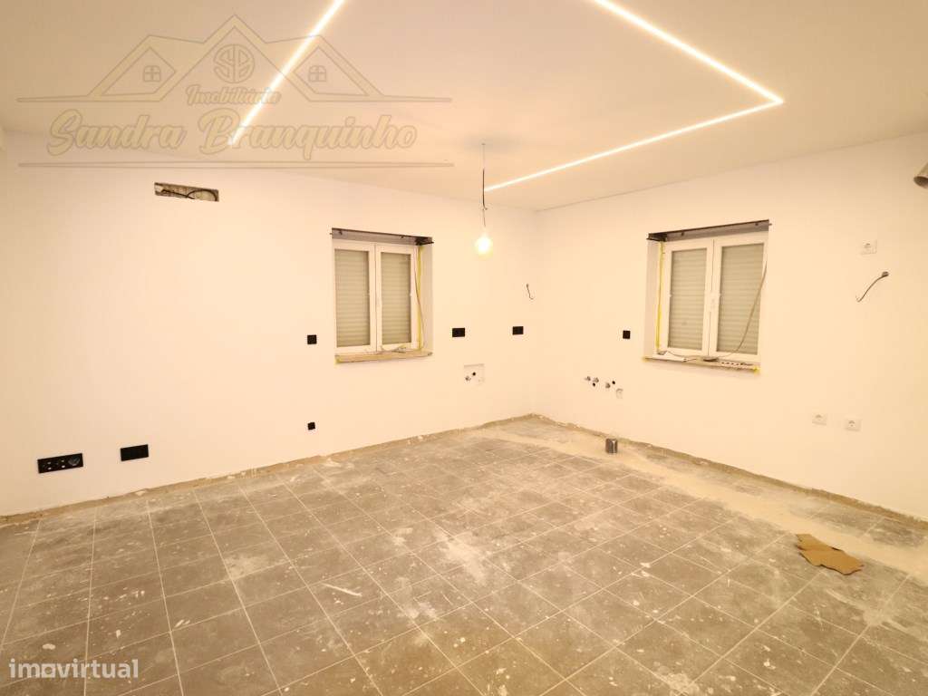 Apartamento T1 COMPLETAMENTE NOVO-9