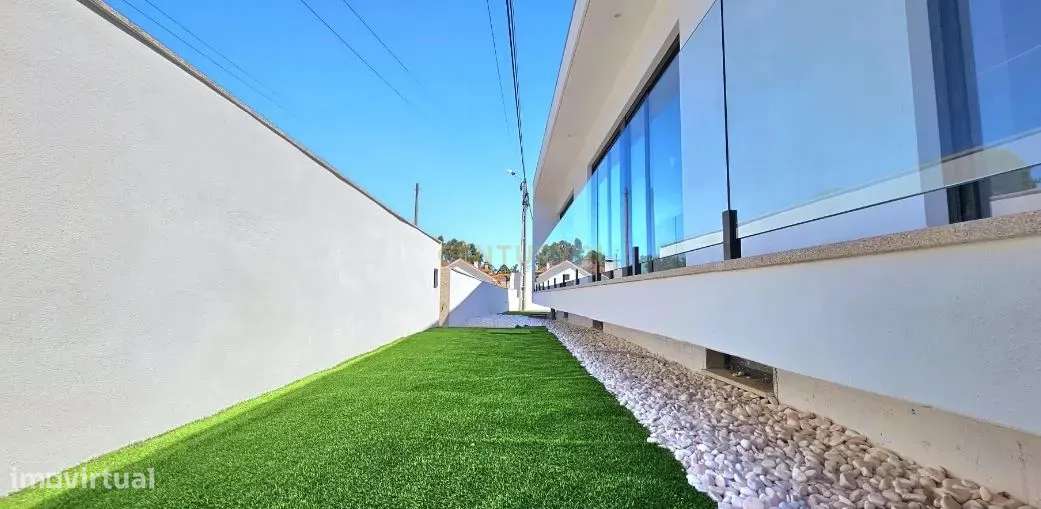 Moradia T3 em Palmeira de Faro Esposende-26