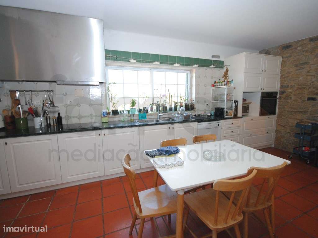 Moradia T5 em Lote Urbano de 5.135m2-53