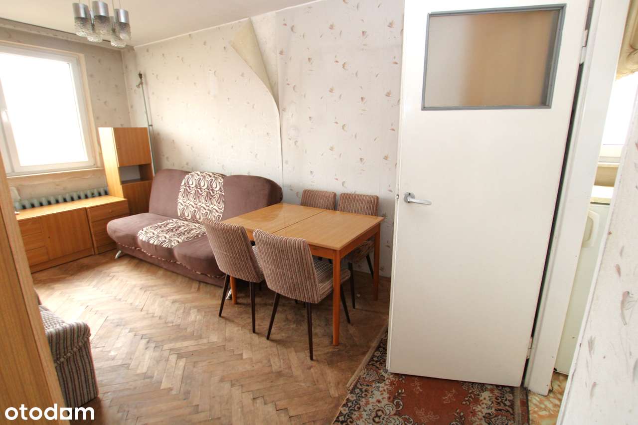 3-pokojowe **mieszkanie do remontu** w centrum miasta ul. Robotnicza-4