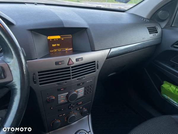 Opel Astra III 1.8 Enjoy - 15