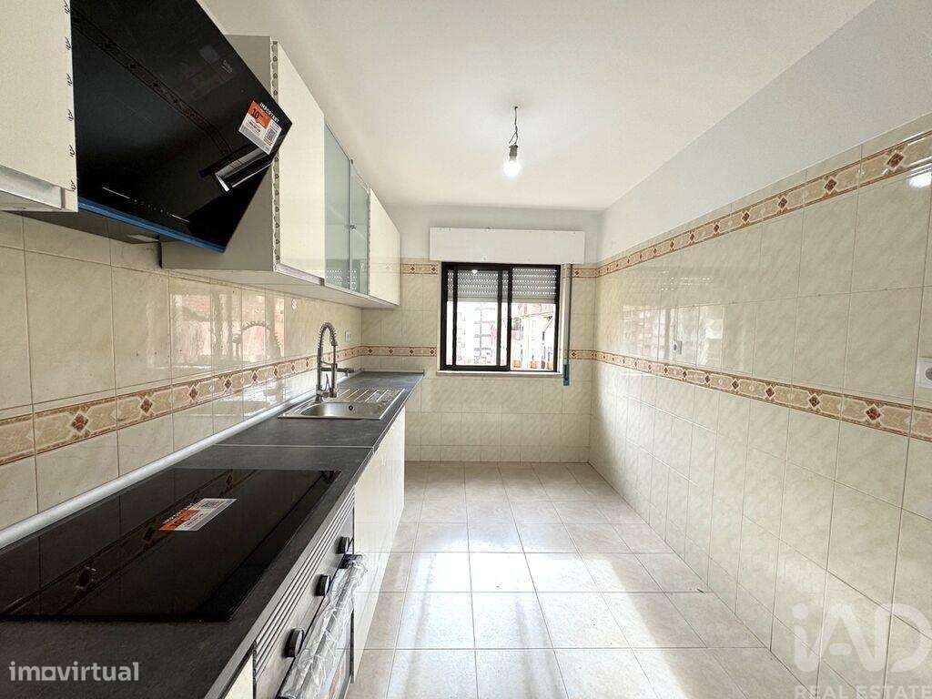 Apartamento T2 em Algueirão-Mem Martins de 80 m2 - Grande imagem: 4/27