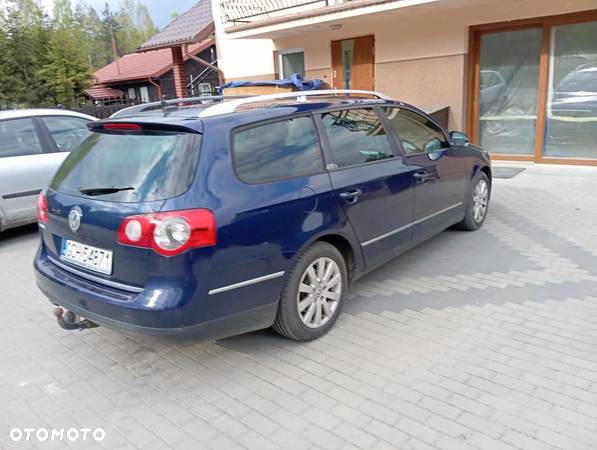 Volkswagen Passat - 2