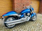 Suzuki Intruder - 2