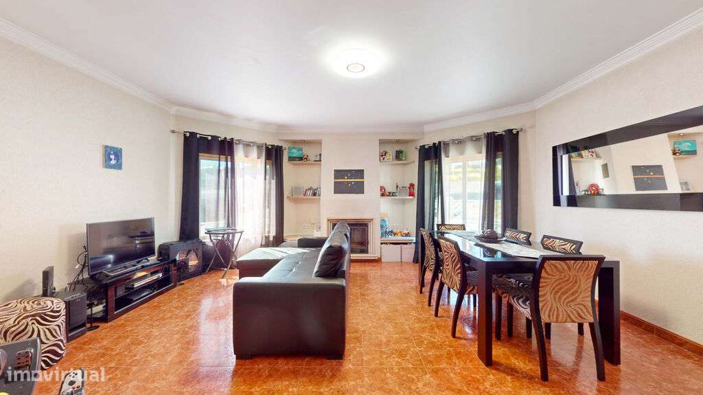 Moradia T6 Bifamiliar em Odivelas - Grande imagem: 2/60