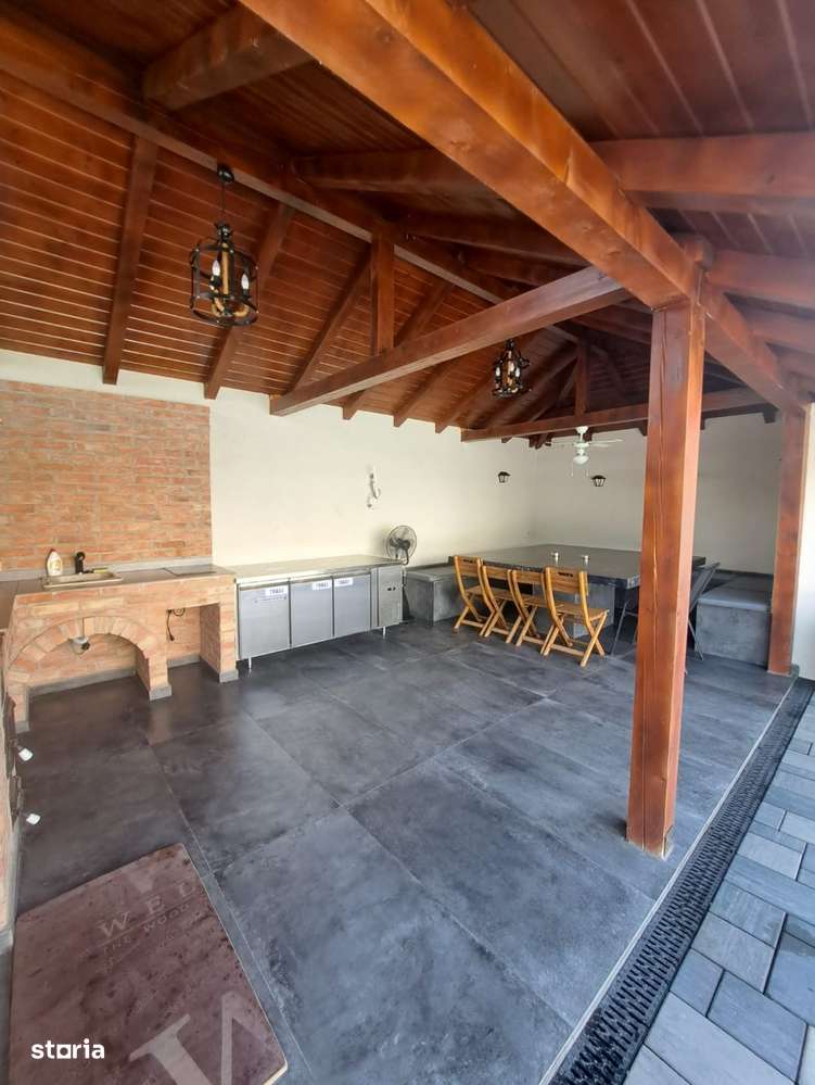 360 IMOBILIARE pune în vânzare o vilă superbă în Giarmata-2