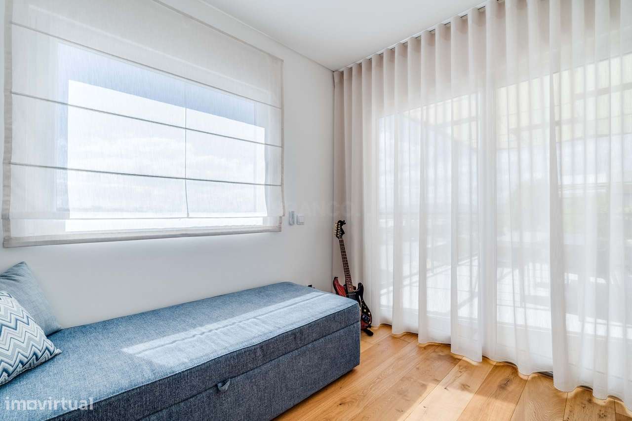 Moradia Semi-Geminada T2+1 com Piscina | Pestana Valley Nature, Sesmar-23