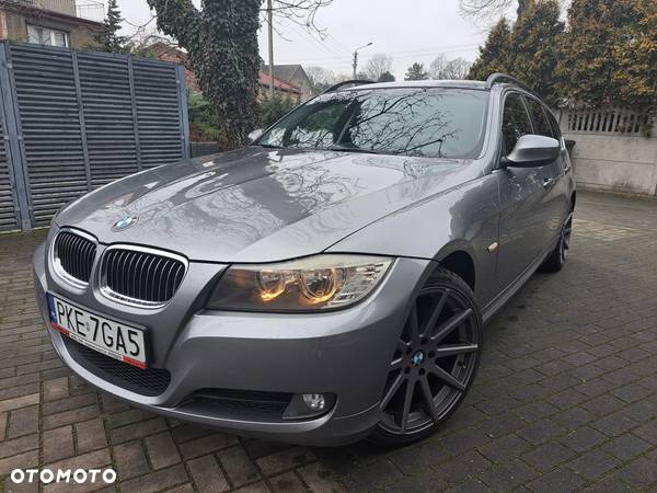 BMW Seria 3 318d DPF Touring - 2