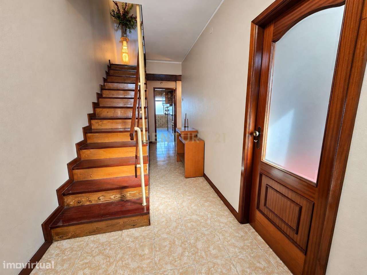 Moradia T3 com garagem, pátio e anexo, em frente ao Pingo Doce da Vend-6