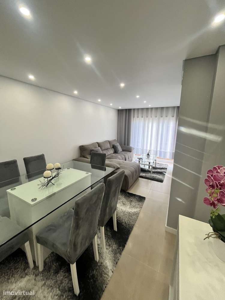 APARTAMENTO T3 JUNTO Á PRAIA - Grande imagem: 4/39