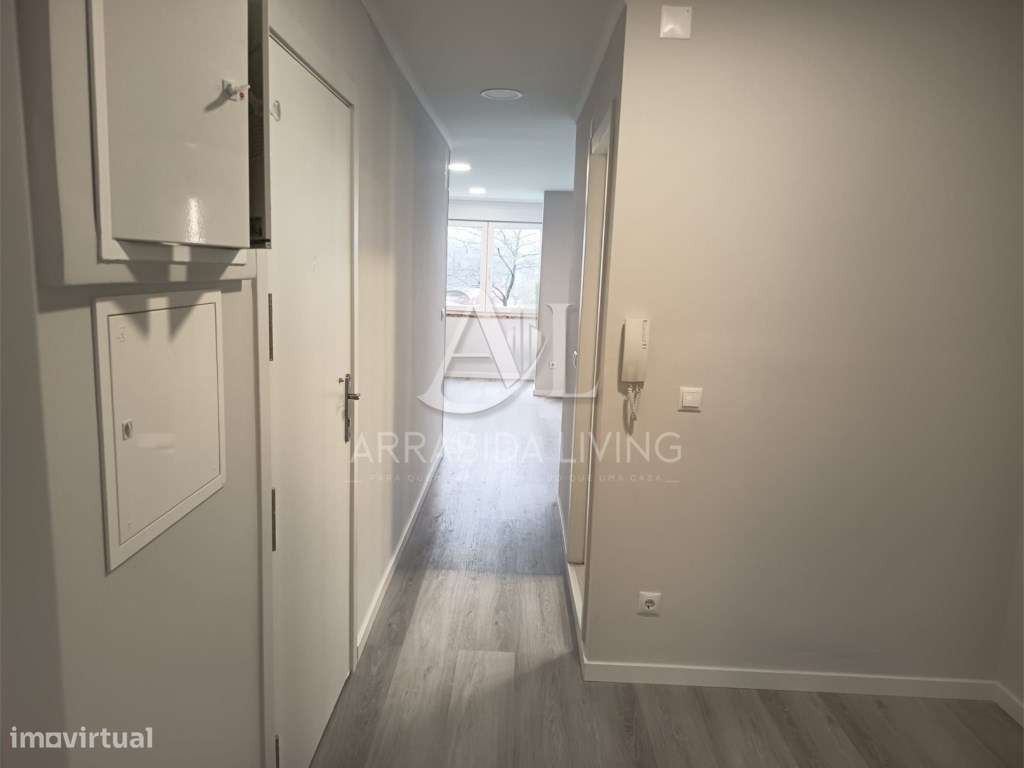 T2 - Remodelado c/ arrecadação - Oeiras-6