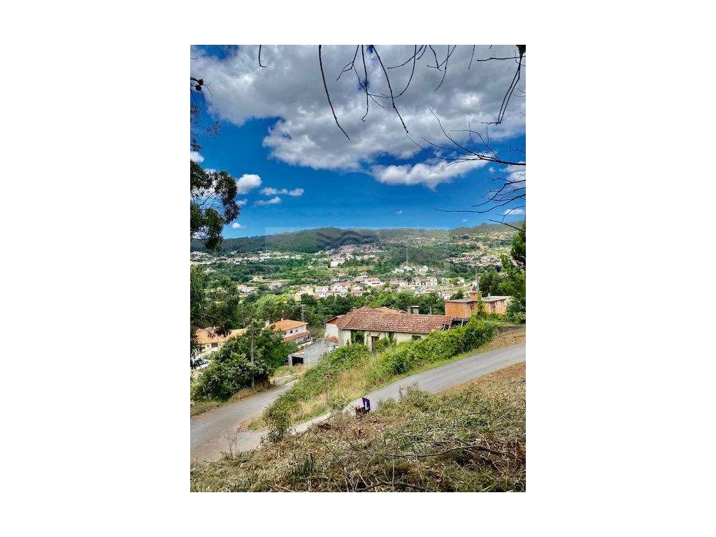 TERRENO PARA CONSTRUÇÃO COM PROJETO PARA EDIFICAÇÃO DE 8 FOGOS HABI... - Grande imagem: 4/5