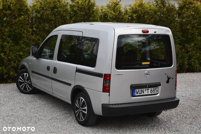 Opel Combo 1.6 CNG ecoFlex Edition - 11