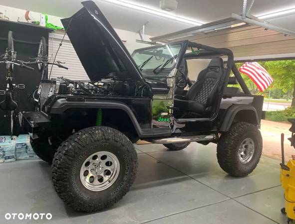 Jeep Wrangler - 9