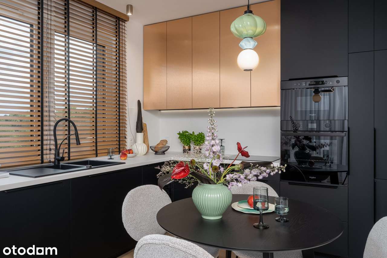 4 pokoje, klimatyzacja, balkon, gotowe do wejścia.-4