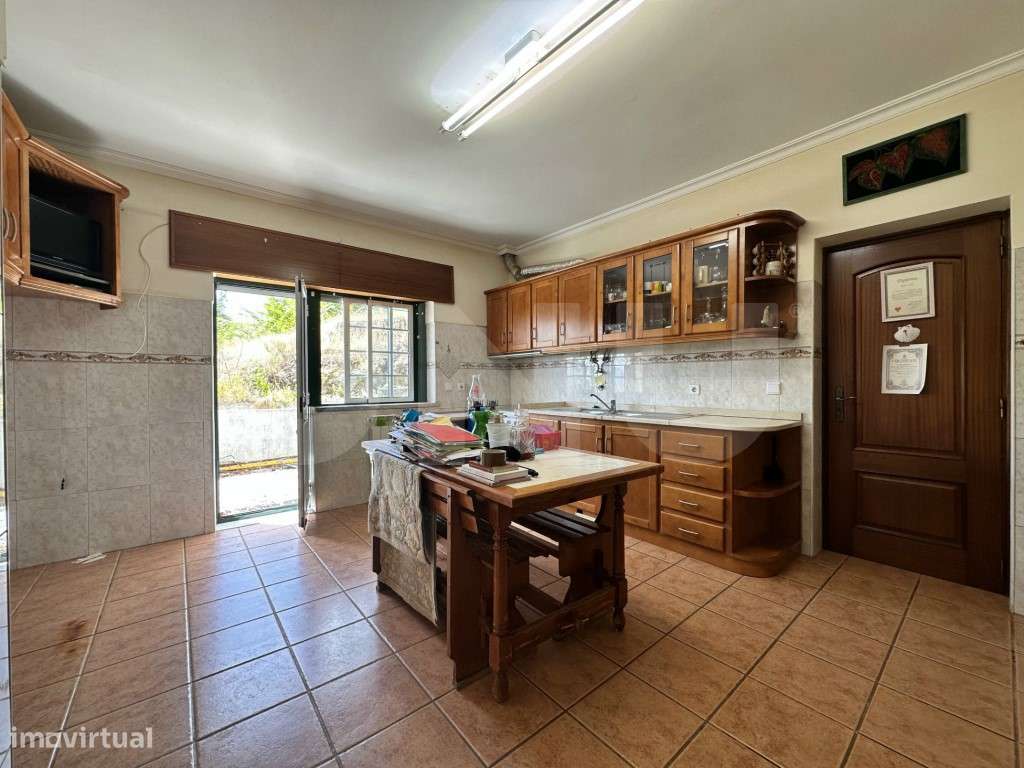 Venda Conjunta: Apartamento T2 com Garagem + Lote de Terreno (3050m...-7