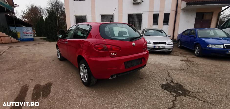 Alfa Romeo 147 1.6 T.S. 16V 120 Veloce - 2