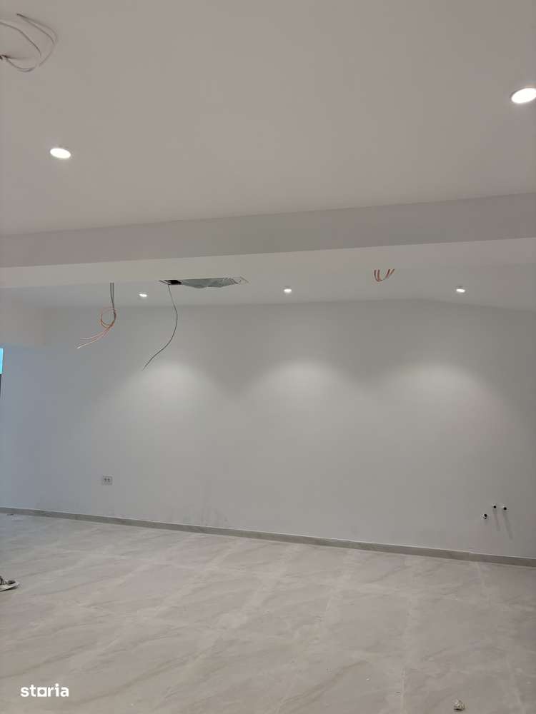 Unirii, sp.comercial, 100mp, renovat recent,  1500Euro/luna - Imagine principală: 5/9