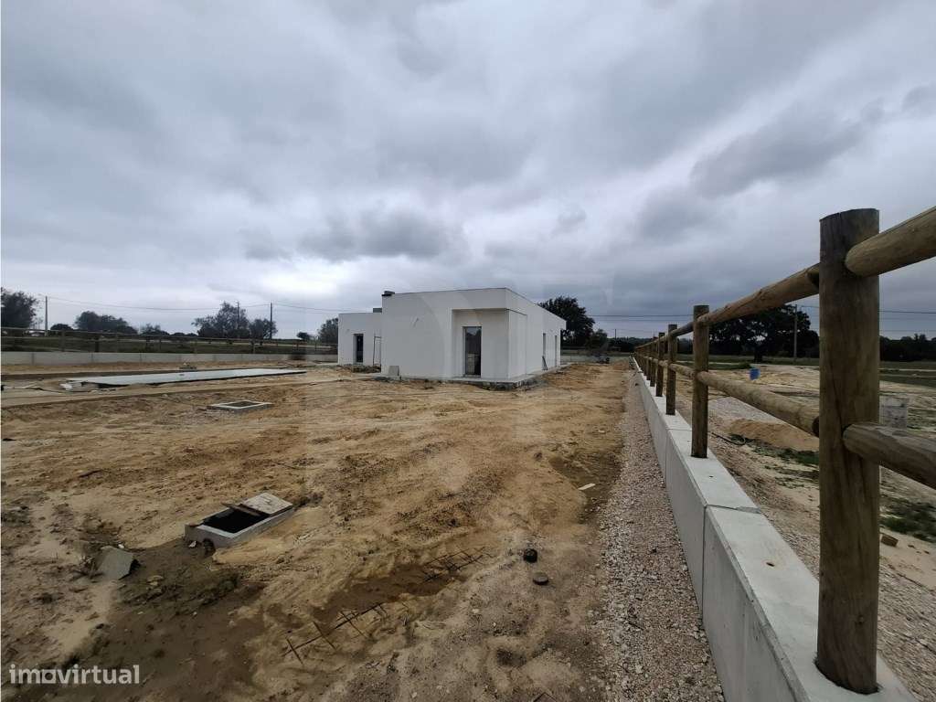 Moradia térrea T3 com piscina e garagem nos Foros do Mocho, Montargil - Grande imagem: 4/29