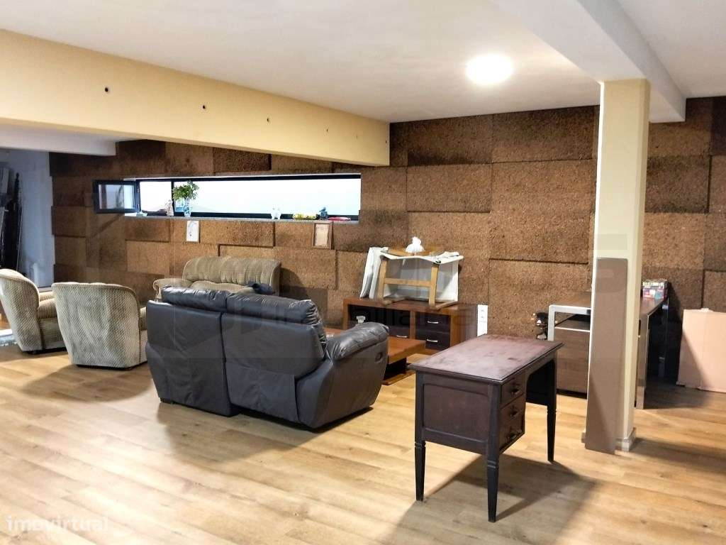 Moradia T4 de arquitetura contemporânea, às portas da cidade - AVEIRO-27
