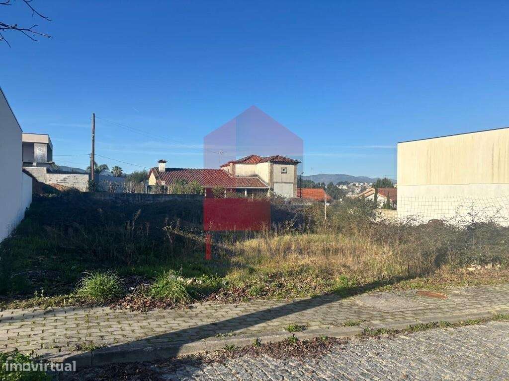 Moradia V3 Unifamiliar em ESTRUTURA, Vila Verde - Grande imagem: 5/27
