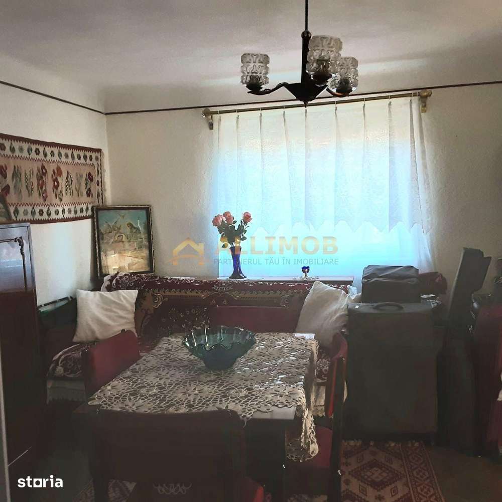 Casa cu 4 camere in zona Tabaci, Valenii de Munte -  teren 1000 mp.-9