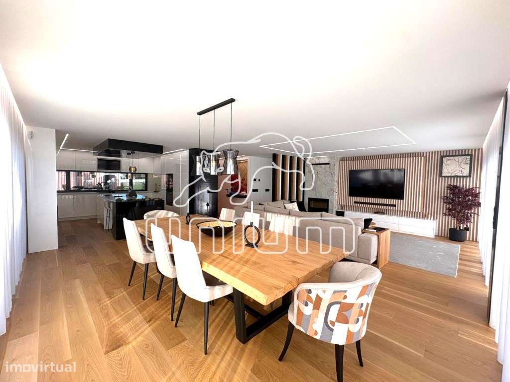 Fabulosa moradia em Alvarães - Grande imagem: 4/20