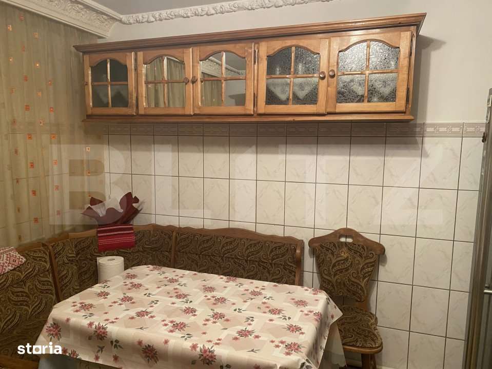 Casa de vanzare, cu 7 camere, 480 mp, zona Bd. Bucovina - Imagine principală: 4/19