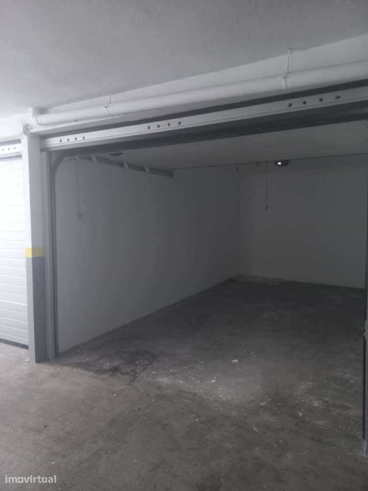 ARRENDA GARAGEM BOX - VILA NOVA DE GAIA - Grande imagem: 3/4