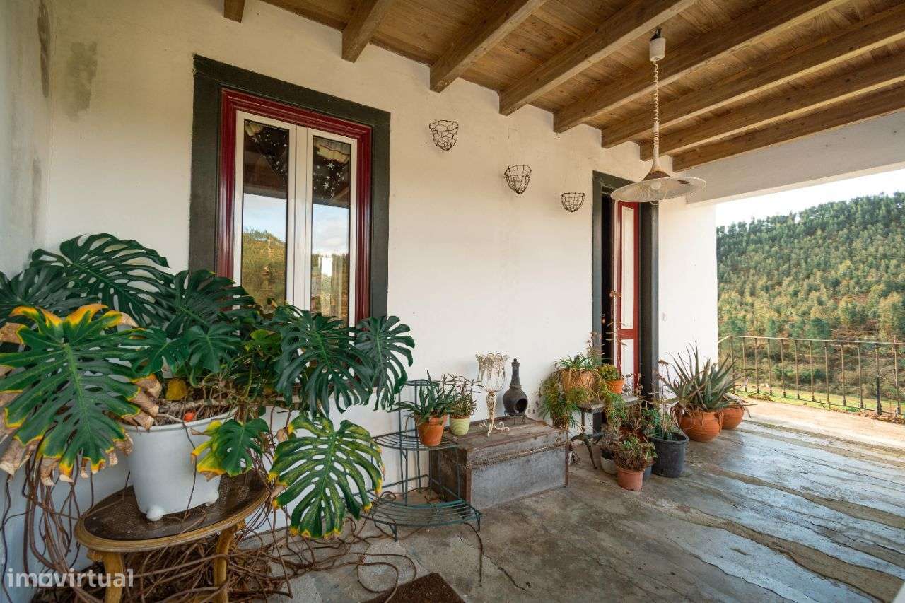 Casa senhorial, totalmente recuperada, em Cernache do Bonjardim-22