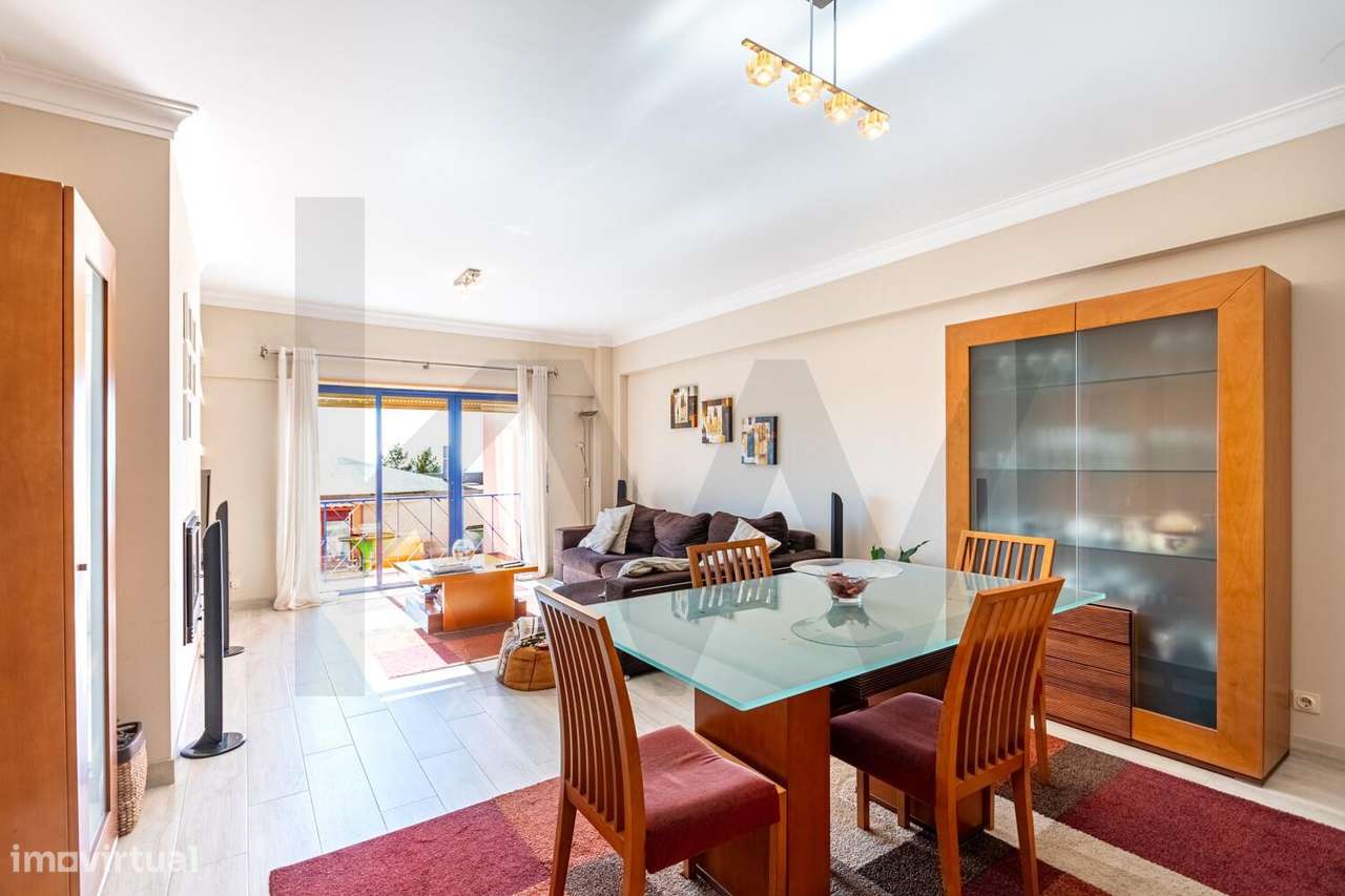 EXCELENTE T3 | PARCIALMENTE RENOVADO | QUINTA GRANDE - Av. dos Moinhos-20