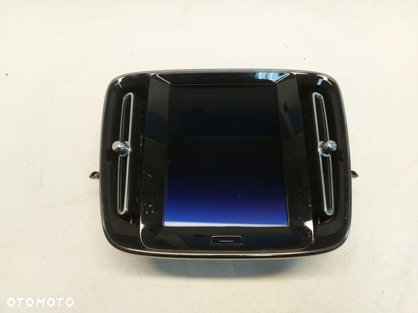 Volvo XC40 D4  wyświetlacz ekran środkowy tablet 32247465 - 1