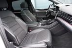 Volkswagen Touareg 3.0TDi 286KM Elegance Matrix Virtual Masaż Pneumatyka Panorama SalonPL - 19