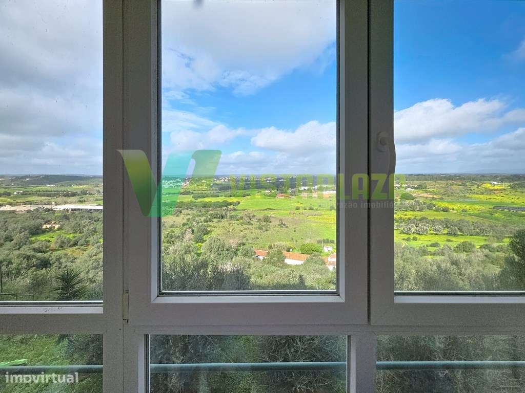 Apartamento T2 em Lagos na Zona do Chinicato, com Vista Desafogada - Grande imagem: 5/23