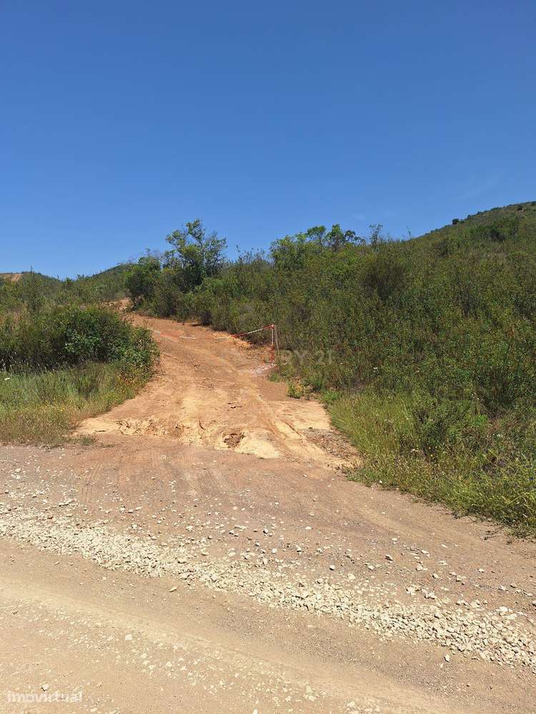 Terreno com 89.030 m² à venda em São Bartolomeu de Messines-15