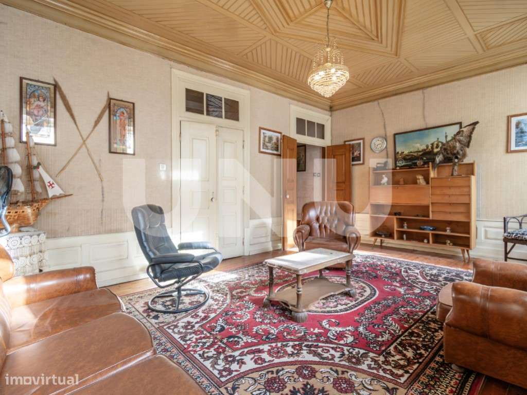 Prédio com Dois Edifícios Independentes no Tortosendo - Elevado Pot...-7