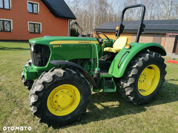 John Deere 5055E - 1