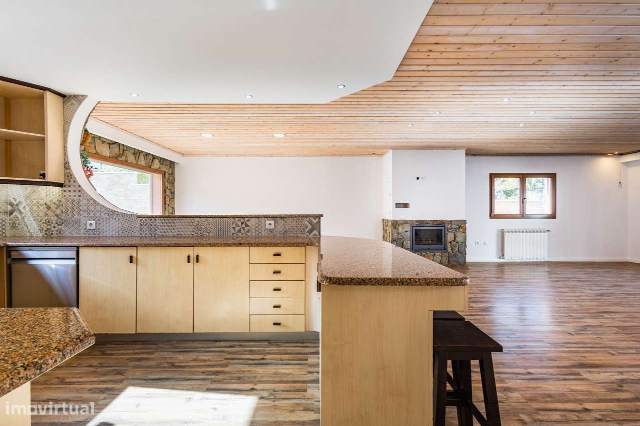 Moradia T4 renovada | Piscina Aquecida - Parceiros-27