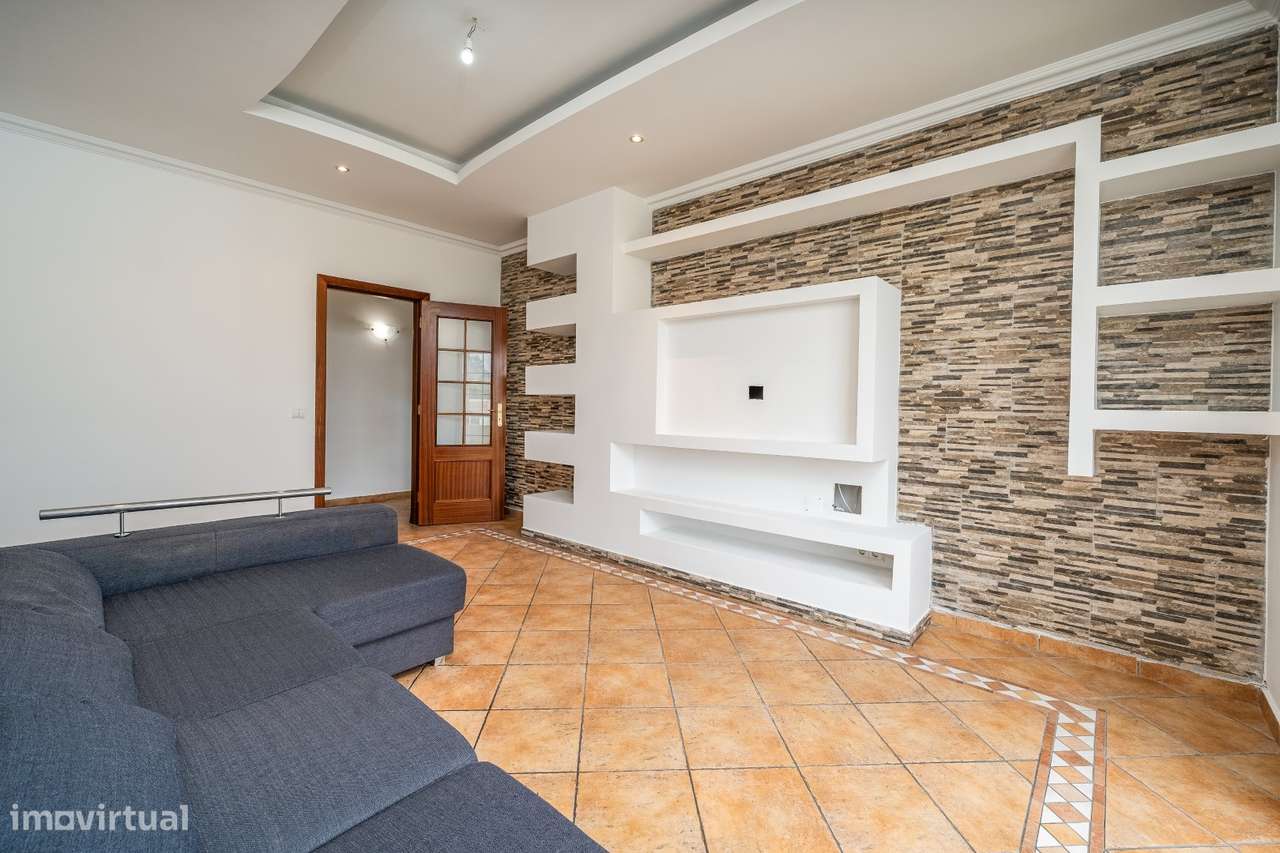 Apartamento T2 nas Ferreiras - Grande imagem: 5/37