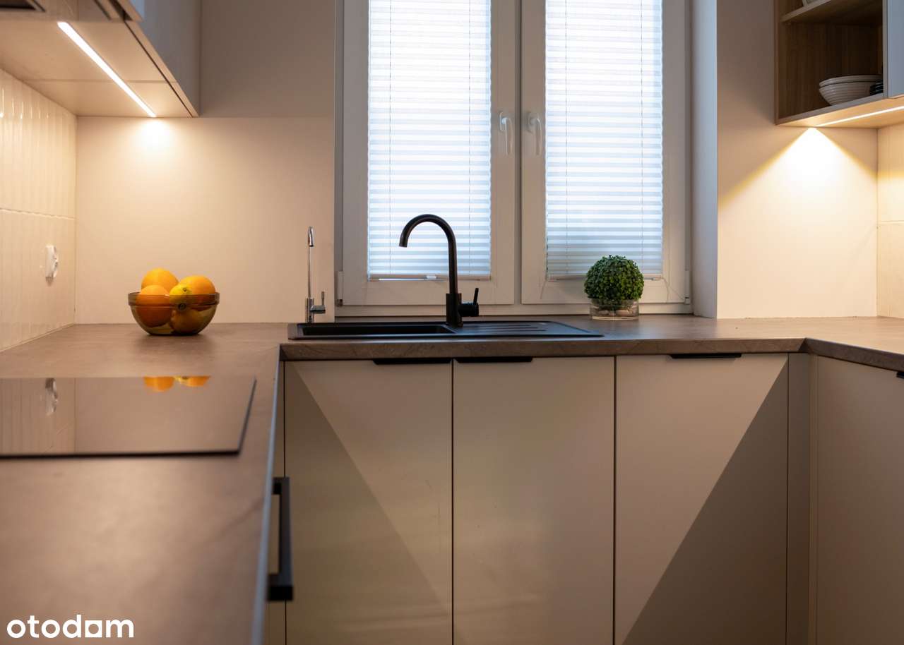 Wyjątkowy dom w Nowodworcach - bliźniak z 2023 roku-6