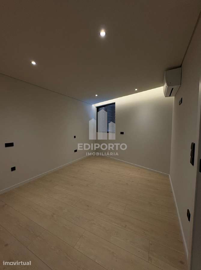 Exclusivo T3 de Luxo com 2 Varandas  – S. Cosme, Gondomar-7