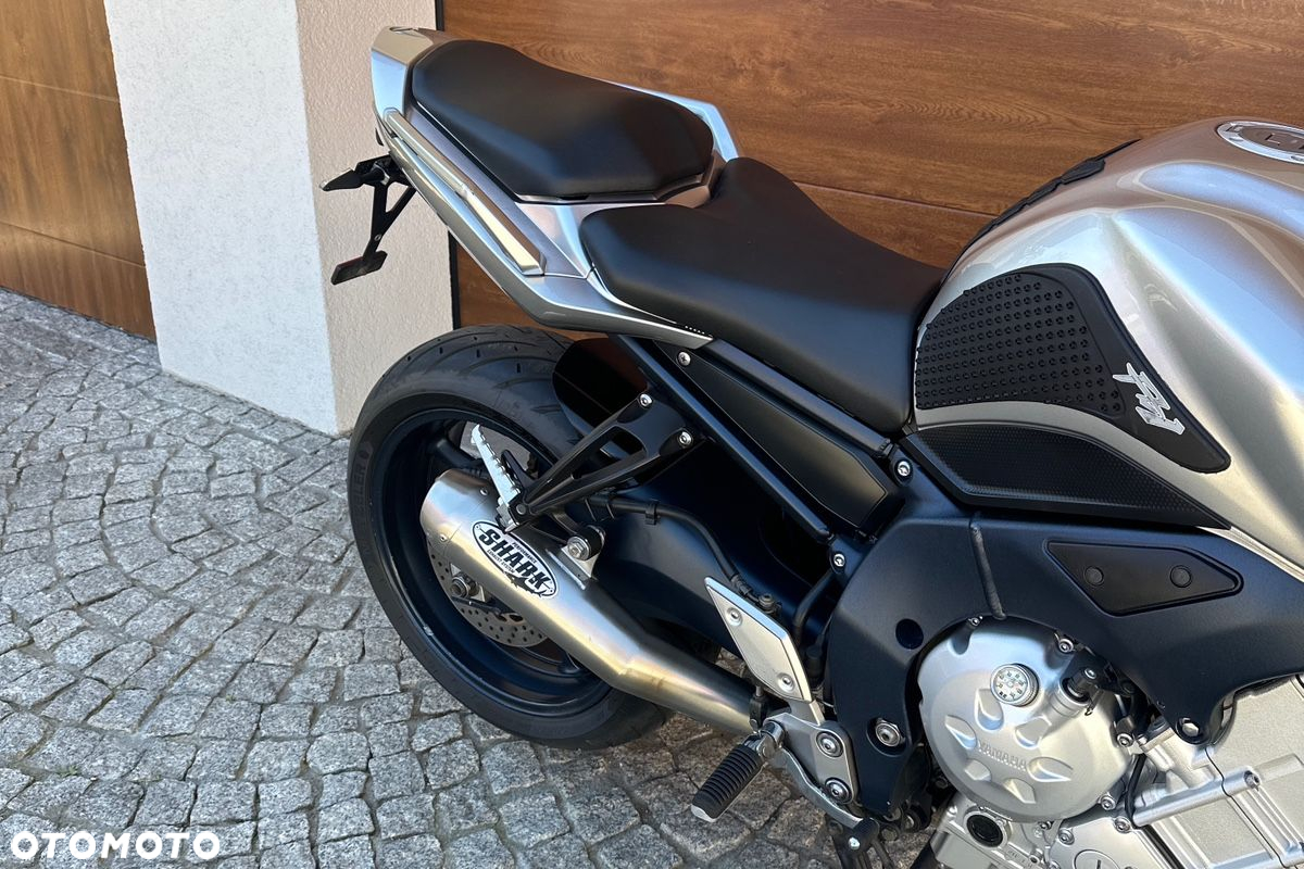 Yamaha FZ - 5