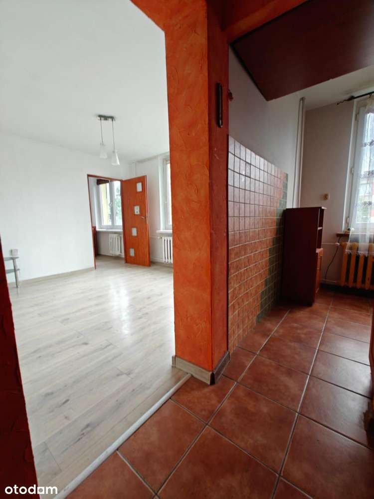 Przestronne i ustawne, widna kuchnia, balkon, do zamieszkania-7