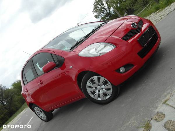 Toyota Yaris 1.33 VVT-i Executive - 12