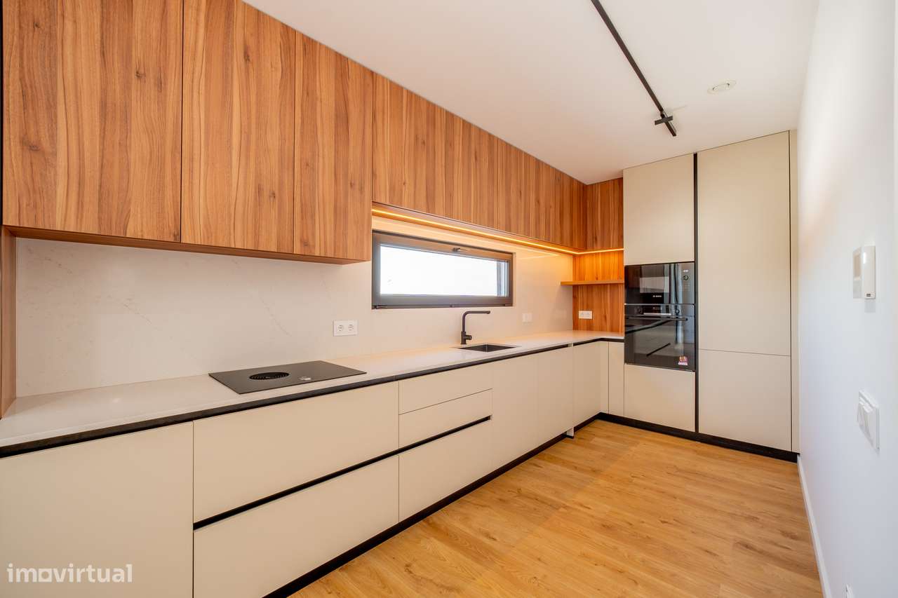 T3 Exclusivo | Design Contemporâneo | prox. à Praia da Areia Branca-15