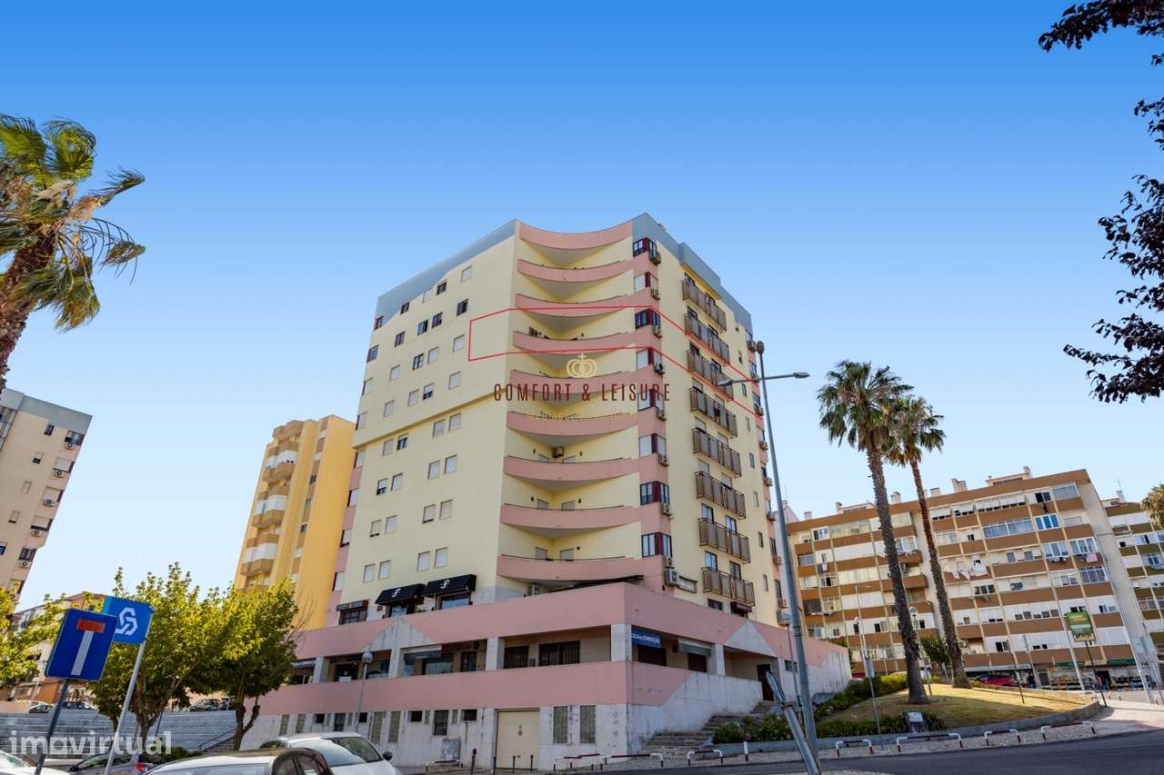Apartamento com 4 quartos, 2 wc, parqueamento e arrecadação na Ramada,-48