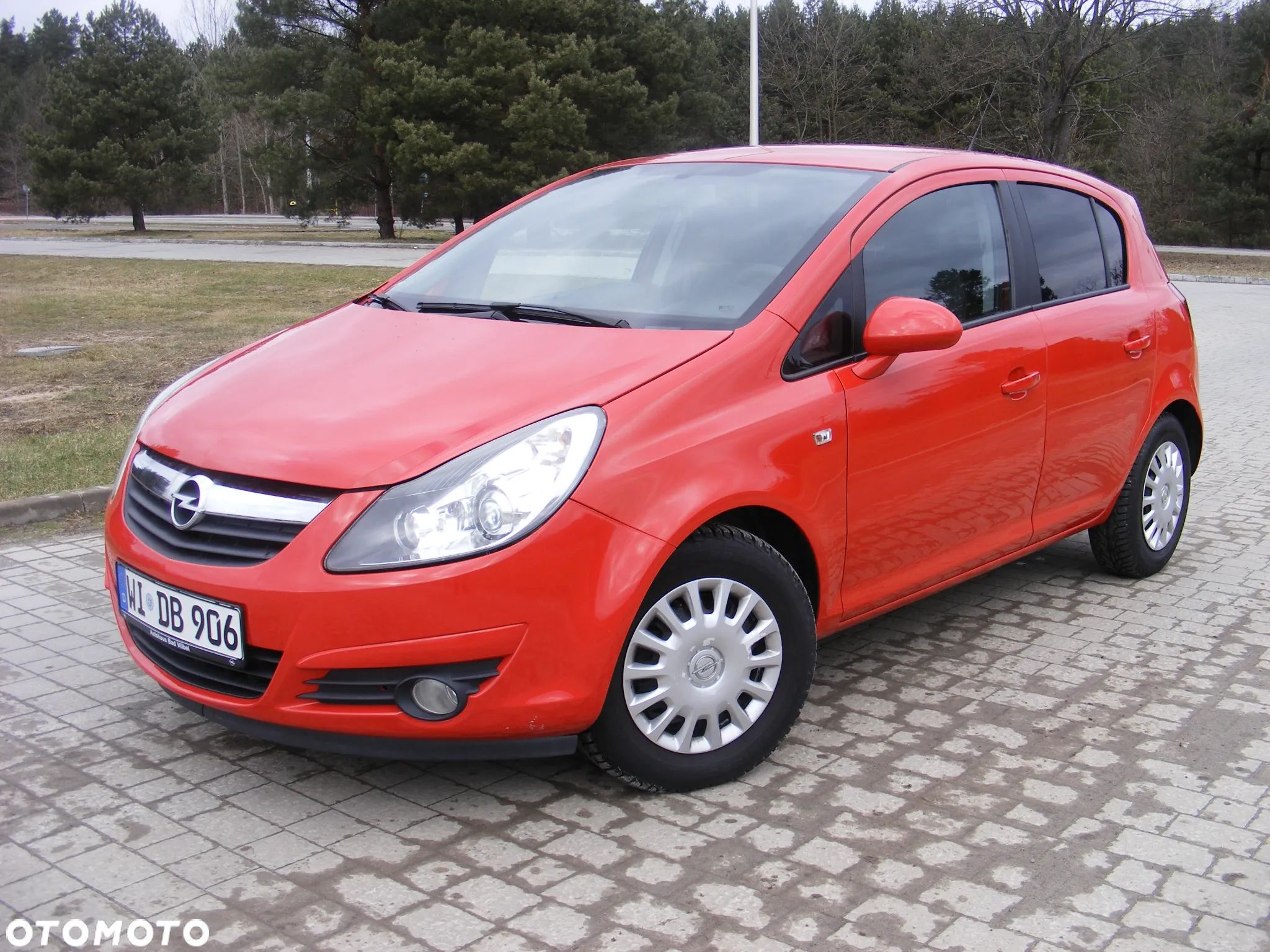 Opel Corsa 1.2 16V Cosmo - 1