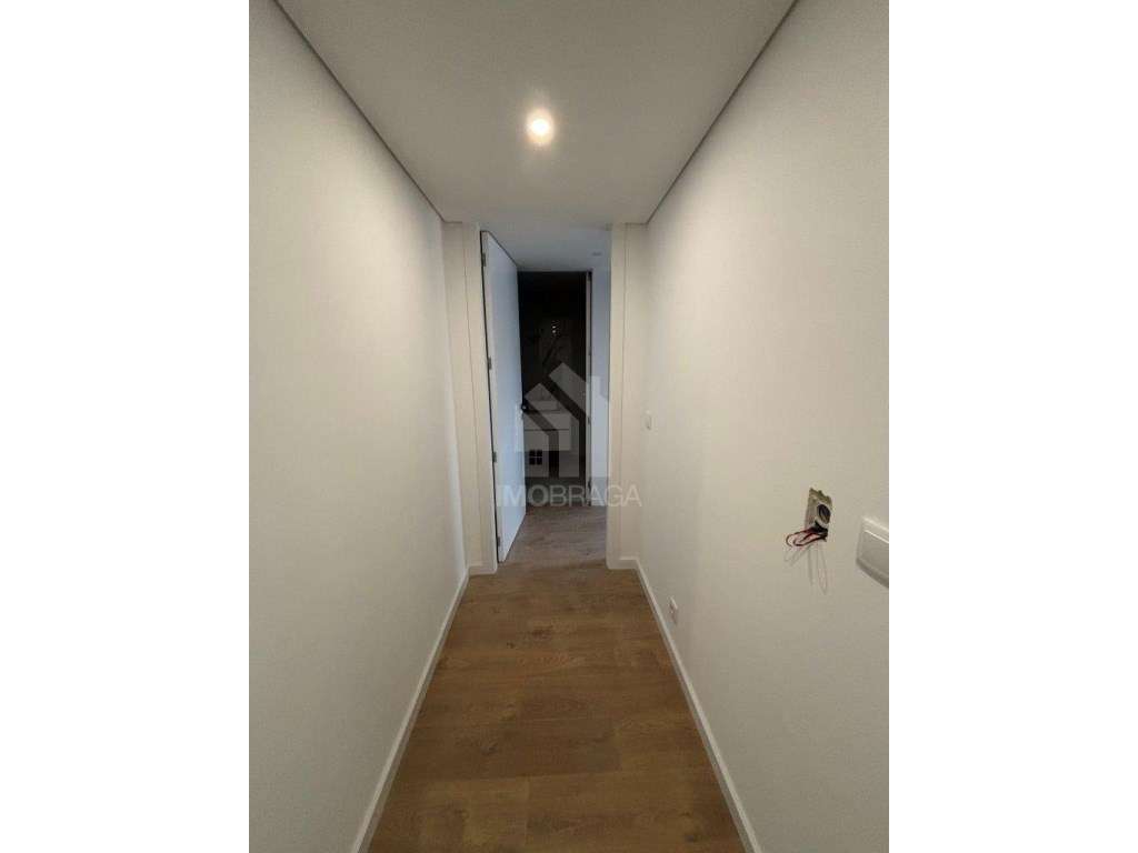 Apartamento T2, em São Vicente, Braga-10
